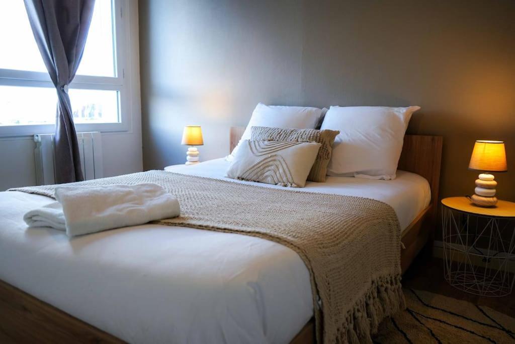 Apartment L'etoile • Spacieux • Stationnement Facile Chateauroux